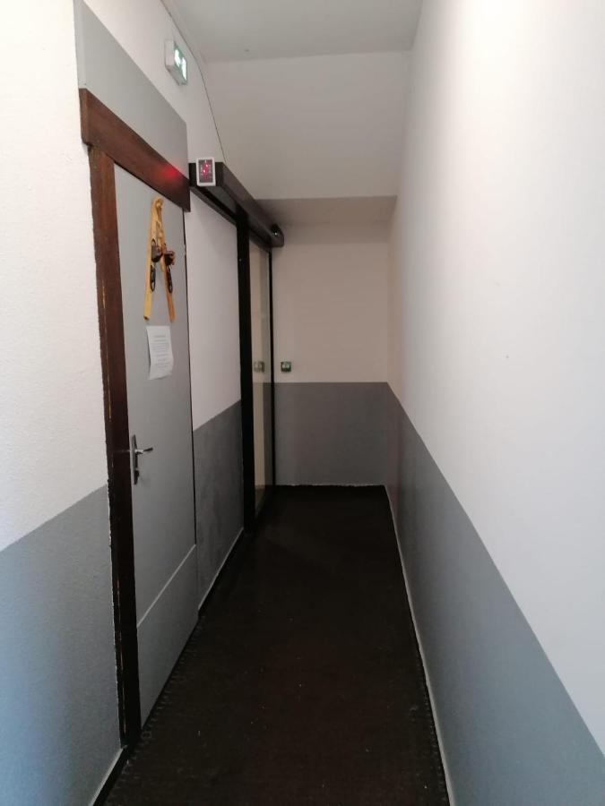 1 Bedroom Flat, Heated Pool, Heart Of Village, Parking, Wifi Bourg-Saint-Maurice Kültér fotó